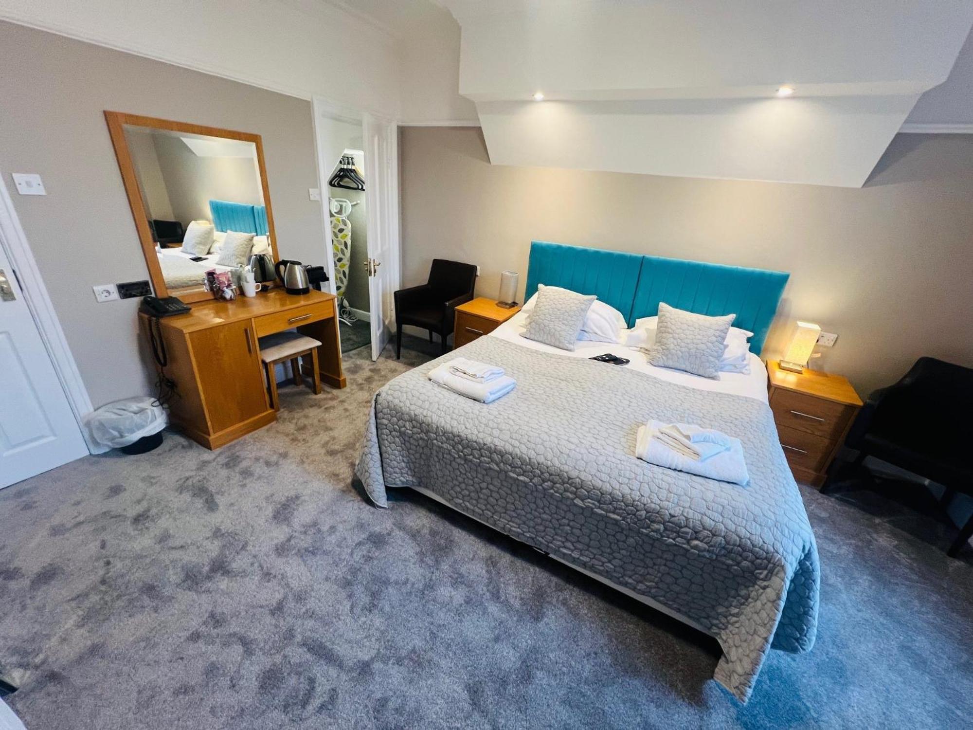 Hedley House & Hotel