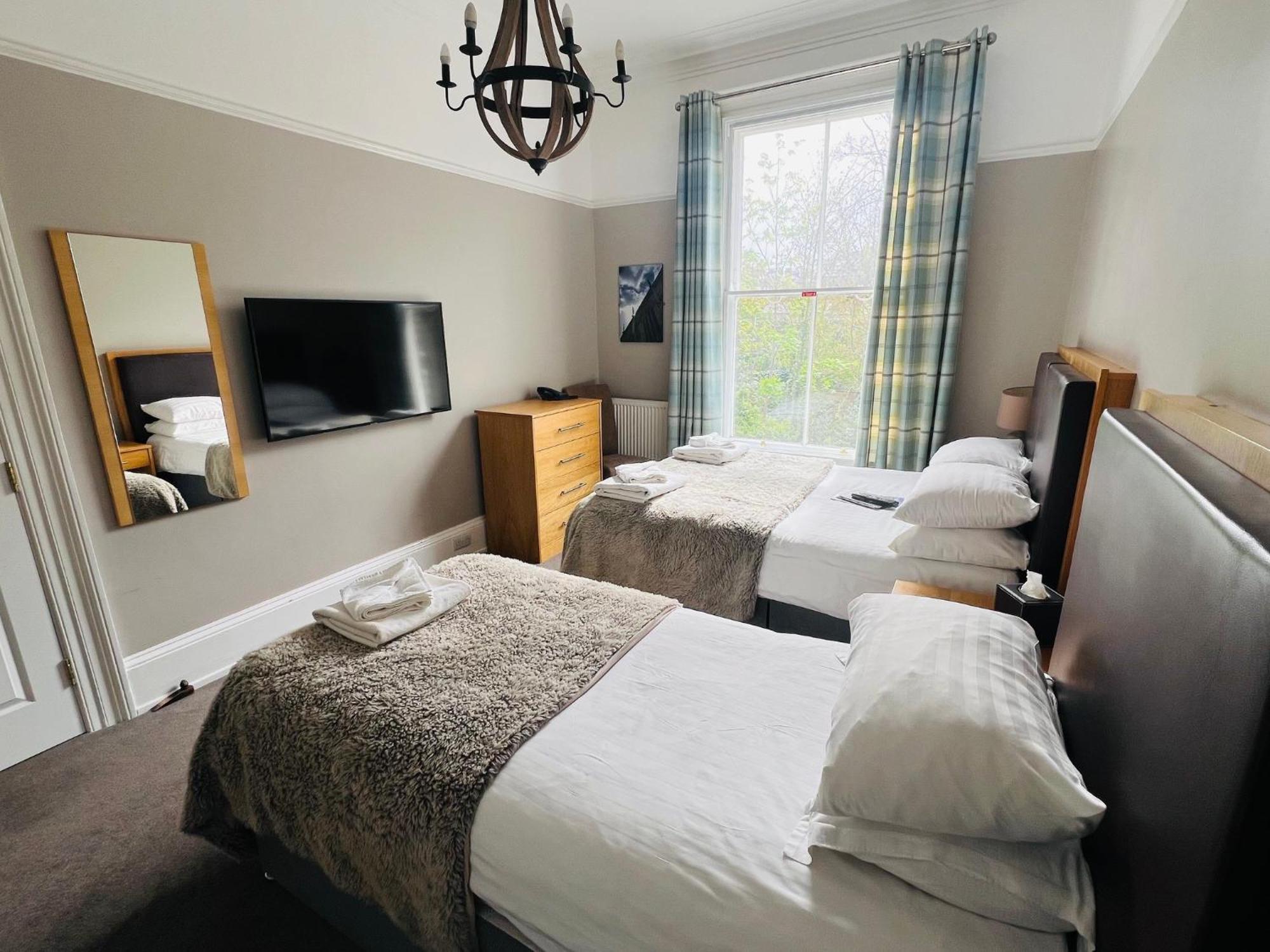 Hedley House & Hotel