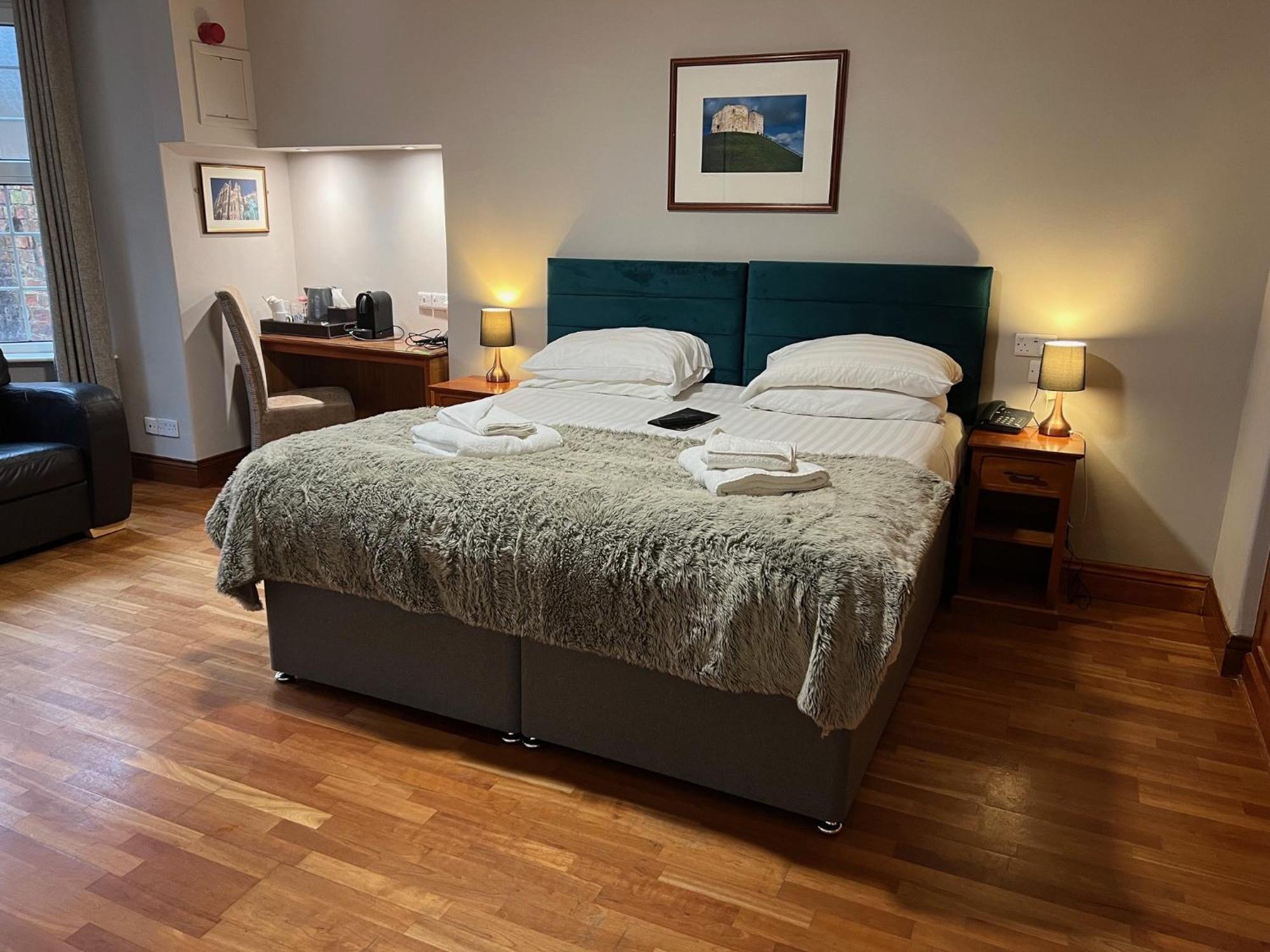 Hedley House & Hotel 3*